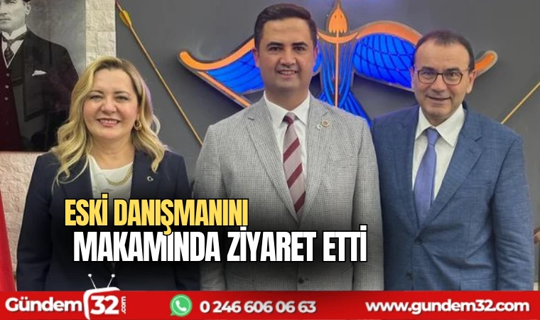 Eski danışmanını makamında ziyaret etti