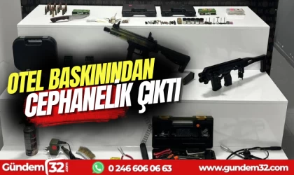 Otel odasından cephanelik çıktı