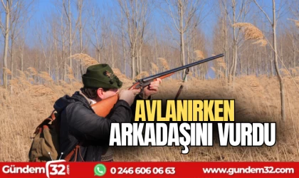 Ava gittiği arkadaşını tüfekle vurdu