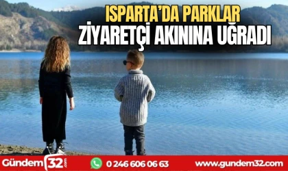 Isparta'da parklar ziyaretçi akınına uğradı