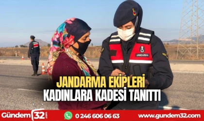 Jandarma ekipleri kadınlara KADES'i tanıttı