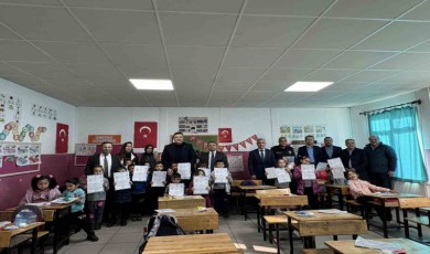 Eğirdir’de 4 bin 25 öğrenci ve 450 öğretmen yarıyıl tatiline girdi