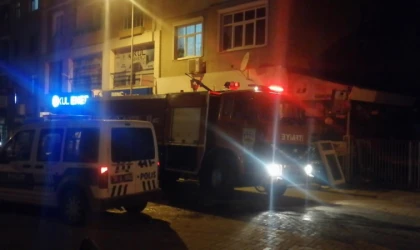 Isparta’da 4 katlı binada çıkan baca yangını itfaiye ekiplerince söndürüldü