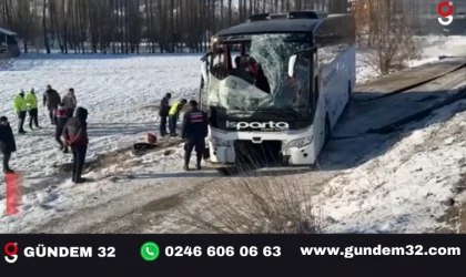 Afyonkarahisar'da yolcu otobüsü devrildi: 1 ölü, 25 yaralı