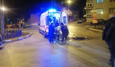 Isparta’da iki otomobil kavşakta çarpıştı: 1 yaralı