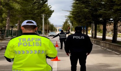 Isparta’da 7 günde 2 bin 605 sürücüye ceza kesildi